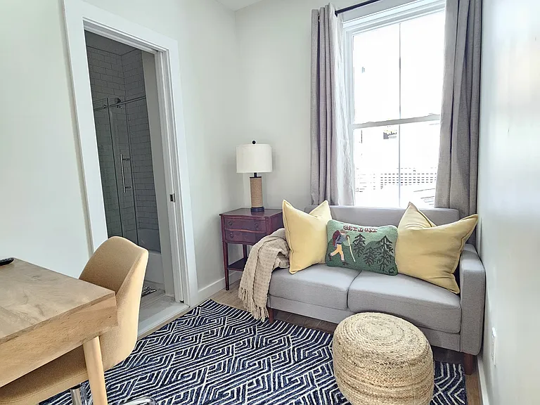 466 Main St #1 — Photo 7