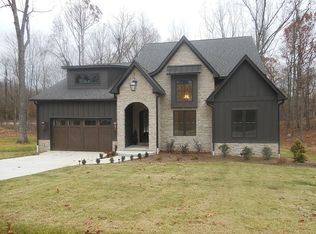 735 Eagles Lndg, Grand Rivers, KY 42045