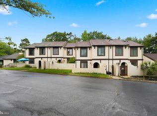87 Five Crown Royal, Marlton, NJ 08053