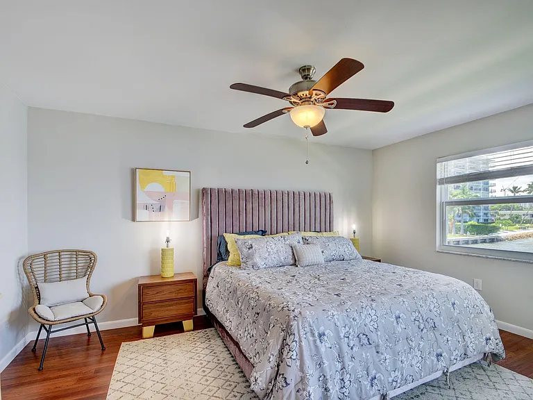 410 Wilma Cir #204 — Photo 15