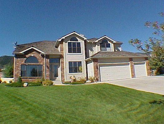 Remendous mountain & city views!