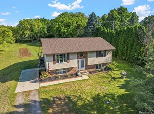8491 E Mount Morris Rd, Otisville, MI 48463