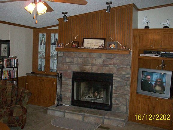 5th image of 133 Valley St