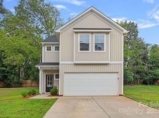 724 N Kelly St, Statesville, NC 28677