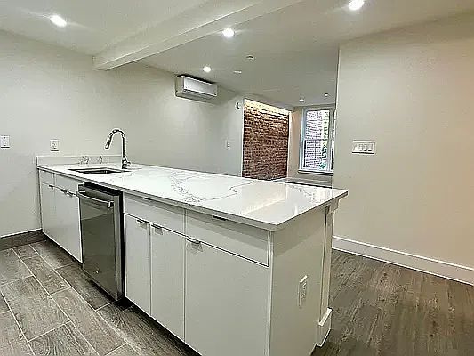 5th image of 25-31 27th St Unit 2A