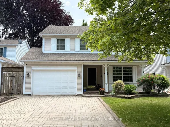12 Brigantine Ct, Saint Catharines, ON L2M 7V4