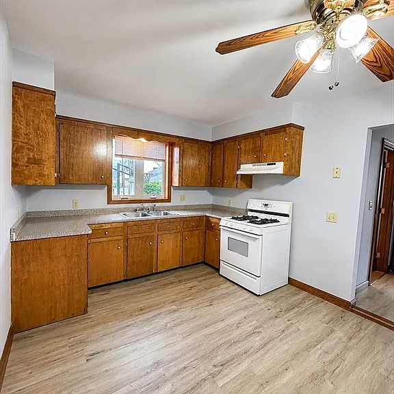 90 Aetna St #1 — Photo 12
