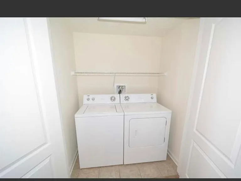 317 Lansinger Ln #A — Photo 10
