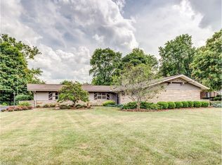 12306 Calvin Dr, Brecksville, OH 44141