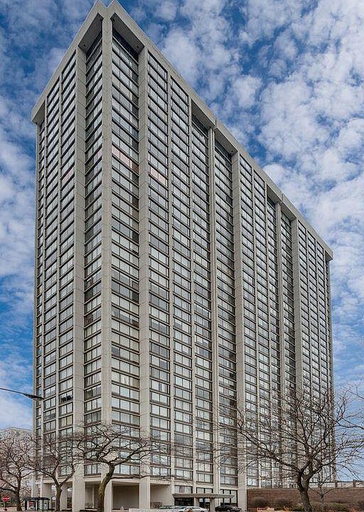 Edgewater Plaza Condominium