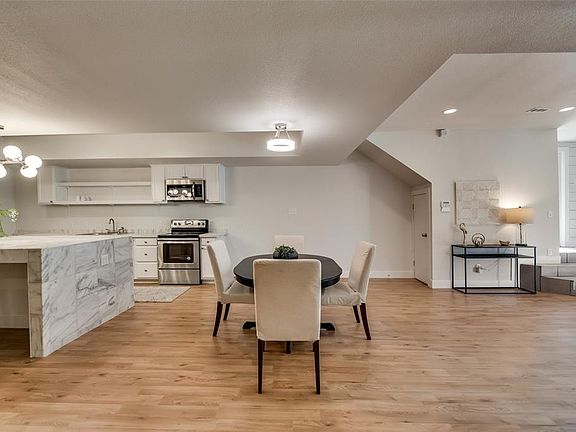 4th image of 2940 Layton Ave