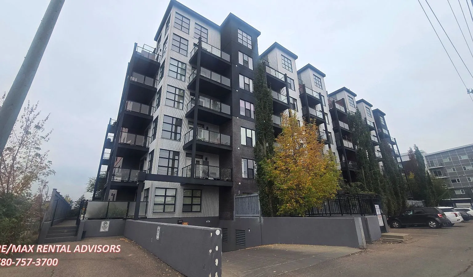 #604 10518 113 Street Northwest — Photo 1