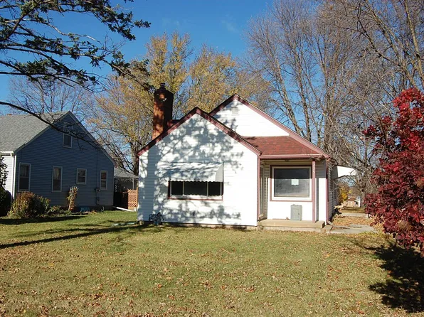 235 Shakopee Ave E, Shakopee, MN 55379