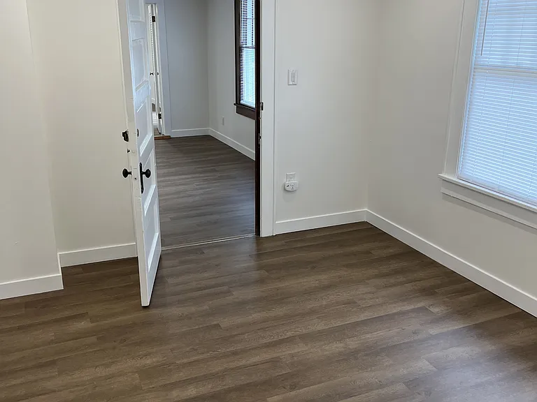 321 Waitman St #B — Photo 32