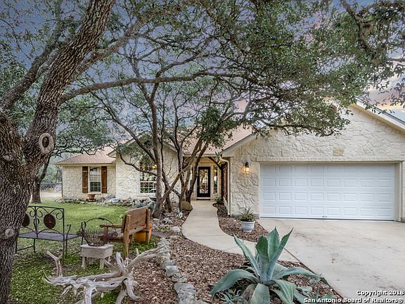 4th image of 327 Creek Dr