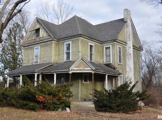 502 Salem Rd, Mount Vernon, IL 62864