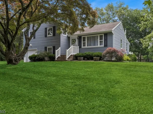 457 Valley Rd, Long Hill Twp., NJ 07933