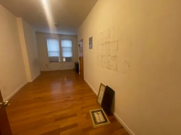 22-38 41st Street image 3 of 6