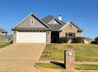1017 Stagecoach Bnd, Bullard, TX 75757