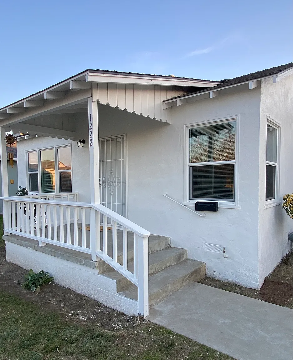 1222 D St photo 1