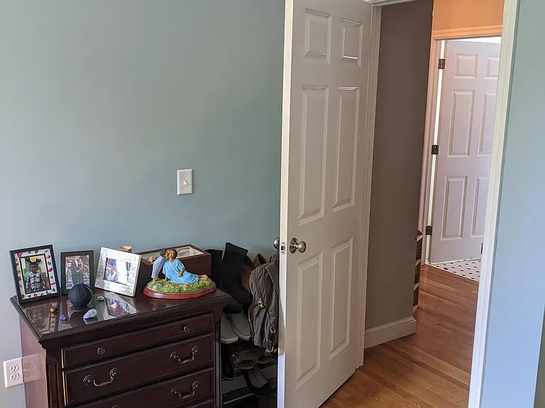 28 Parker St #B — Photo 14