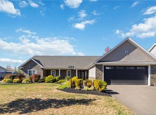 4 Turnberry Ct, Moncton, NB E1G 5R8