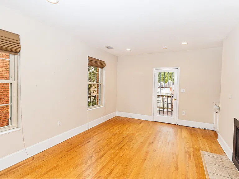1738 T St NW #4 — Photo 4