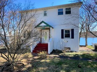 88 W Mombasha Rd, Monroe, NY 10950