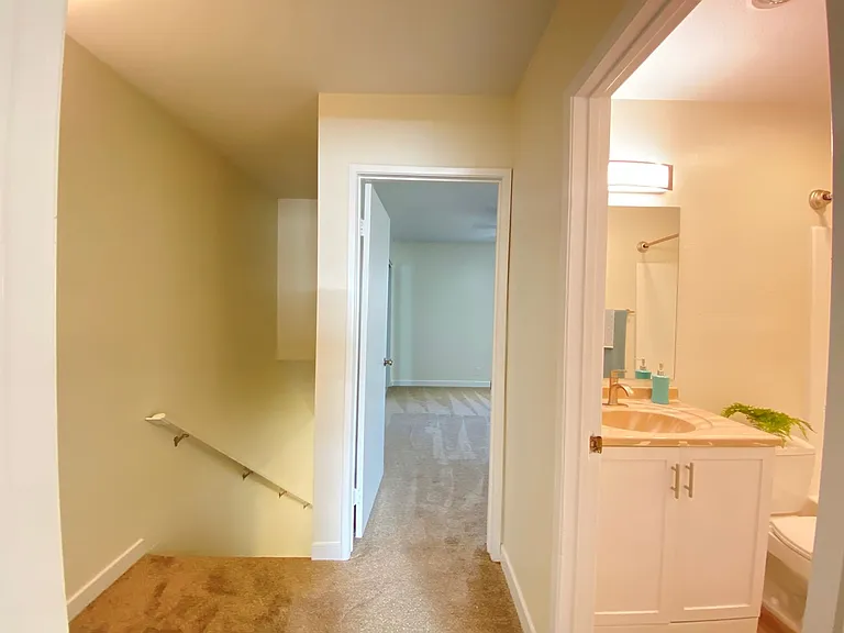 Cinnamon Apartments — Photo 18