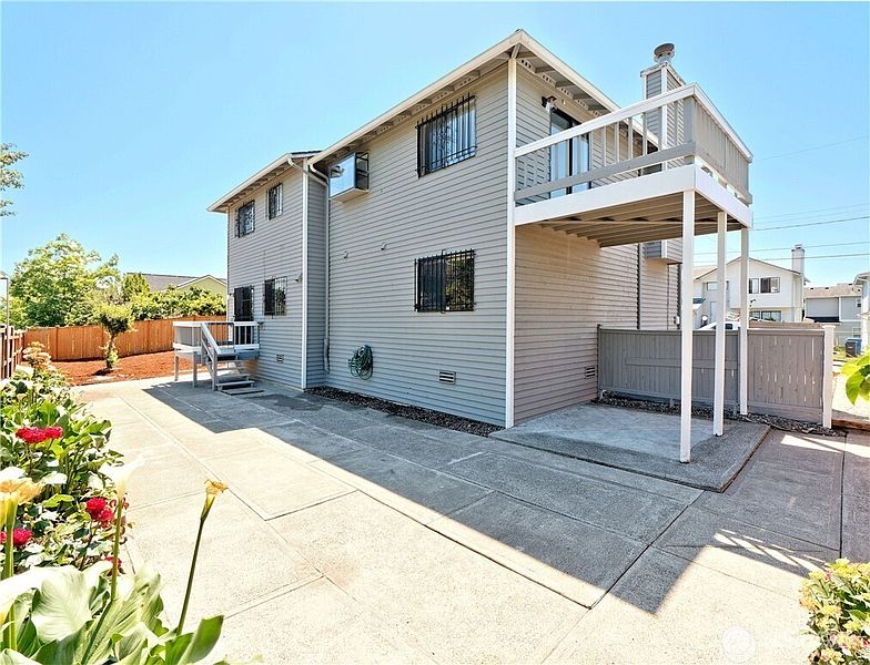 2nd image of 6750 28th Avenue S