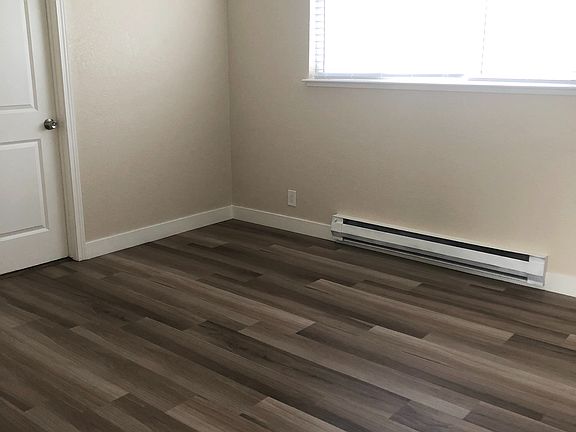 5th image of 770 Northrup St APT 1