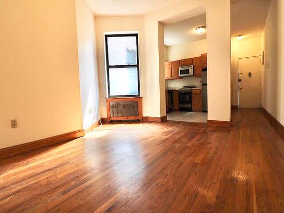 3rd image of 244 W 109th St #4B1
