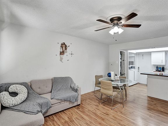 4th image of 4240 NW 21st Ave APT 1