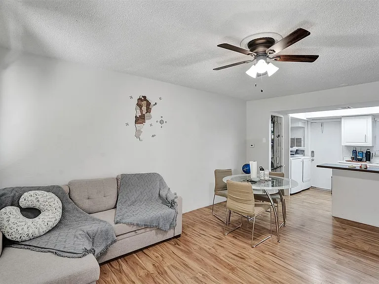 4240 NW 21st Ave #1 — Photo 4