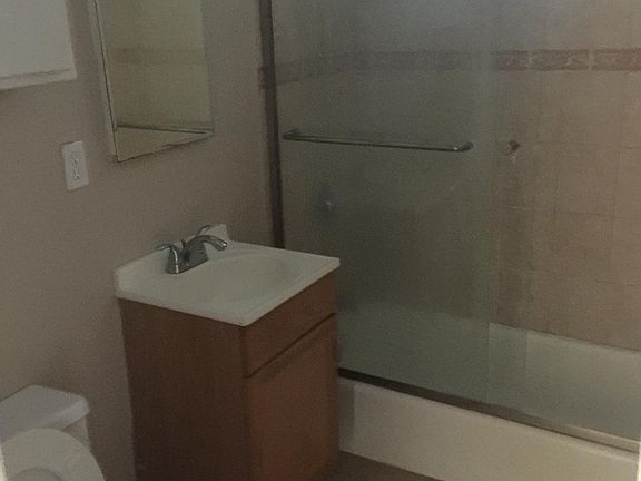 5th image of 121 N Parkwood Ave