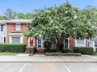 207 Bay Dr, Cary, NC 27511