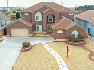 720 Phil Hansen Dr, Canutillo, TX 79835