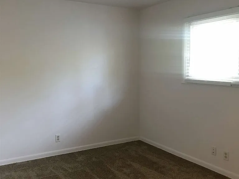 1101 Ash Dr — Photo 11