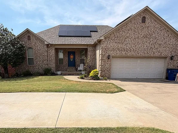 146 Pleasantwood Dr, Maumelle, AR 72113