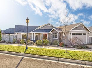 3850 Creek Mont Dr, Medford, OR