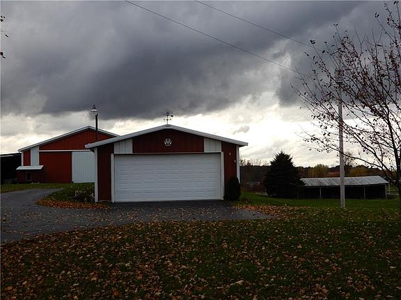3rd image of 131 Olson Rd