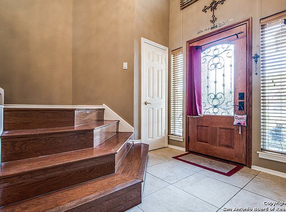 4th image of 2466 Oakline Dr