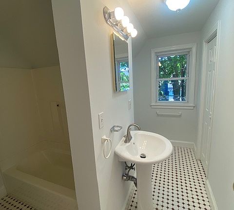 2nd image of 369-371 Lexington St #3