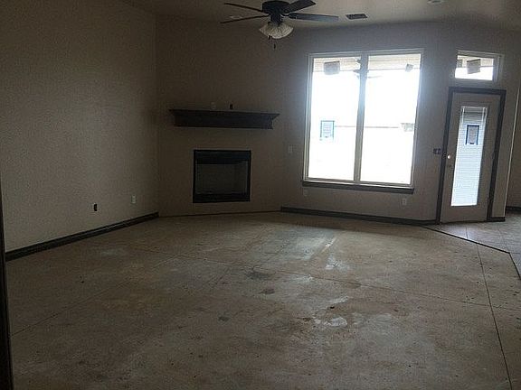 4th image of 14420 Brent Dr