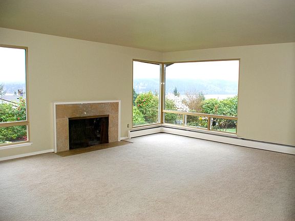 4th image of 15840 35th Ave NE