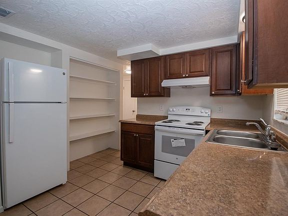 5th image of 6730 Jackson St