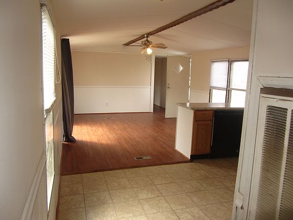 2nd image of 150 Alabama Ave