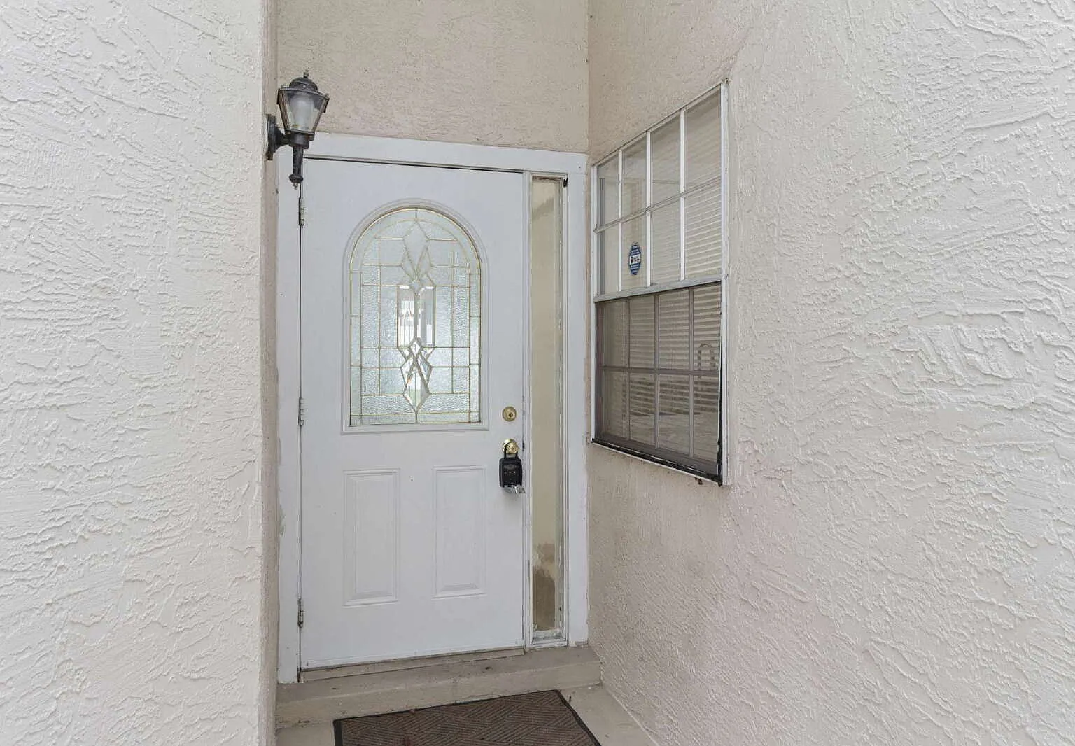 3 bed, 2.0 bath, 950 sqft, $2,100 — Photo 3