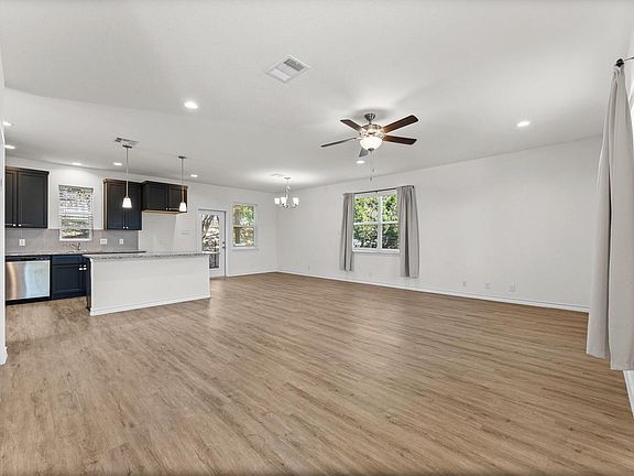 5th image of 1130 Twin Deer Ln