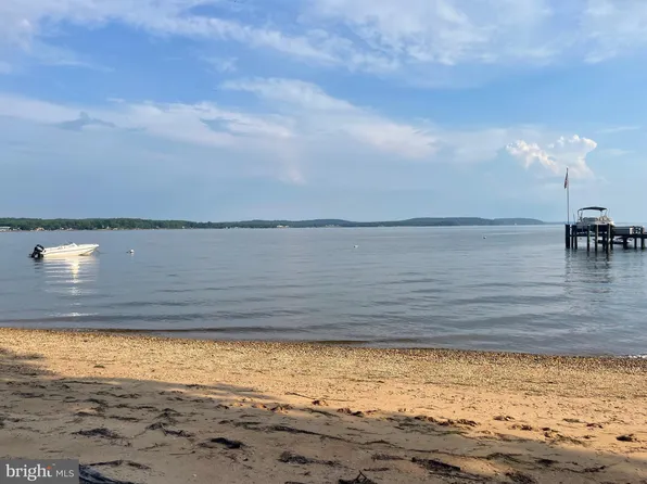 15 Long Beach Rd, Charlestown, MD 21914